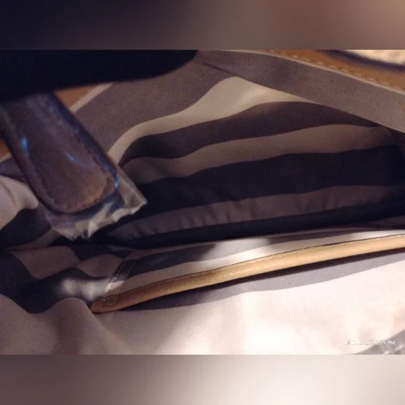 Kate Landry Tan Handbag/Crossbody with Bamboo Handles & A Crossbody Strap BNWOT - Picture 5 of 10